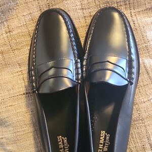 G.H. Bass & Co. Black Leather Penny Loafers Slip-On